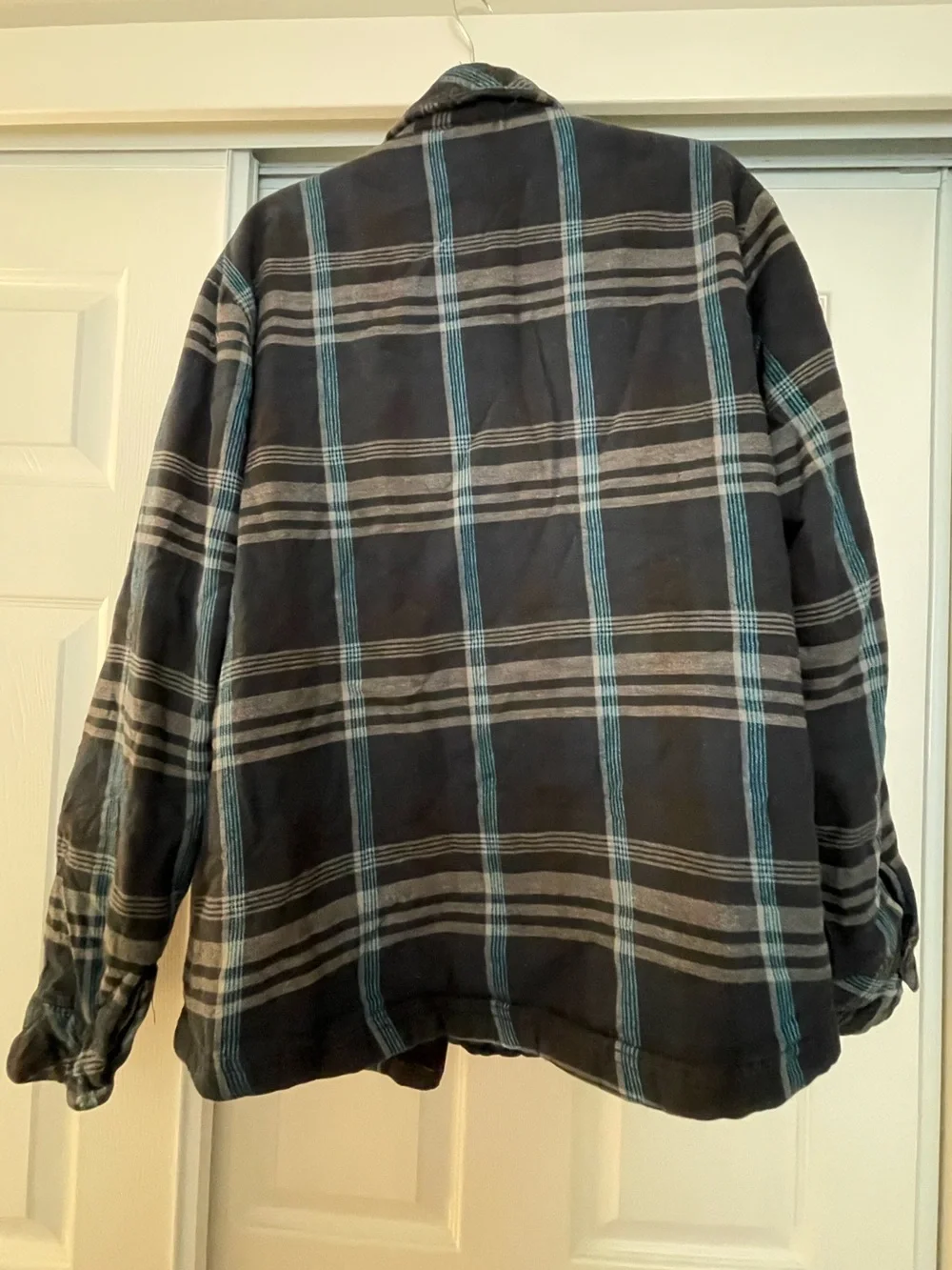 DC Shoes Quilted-Lined Plaid Button-Front Jacket / Shacket in Black and Teal